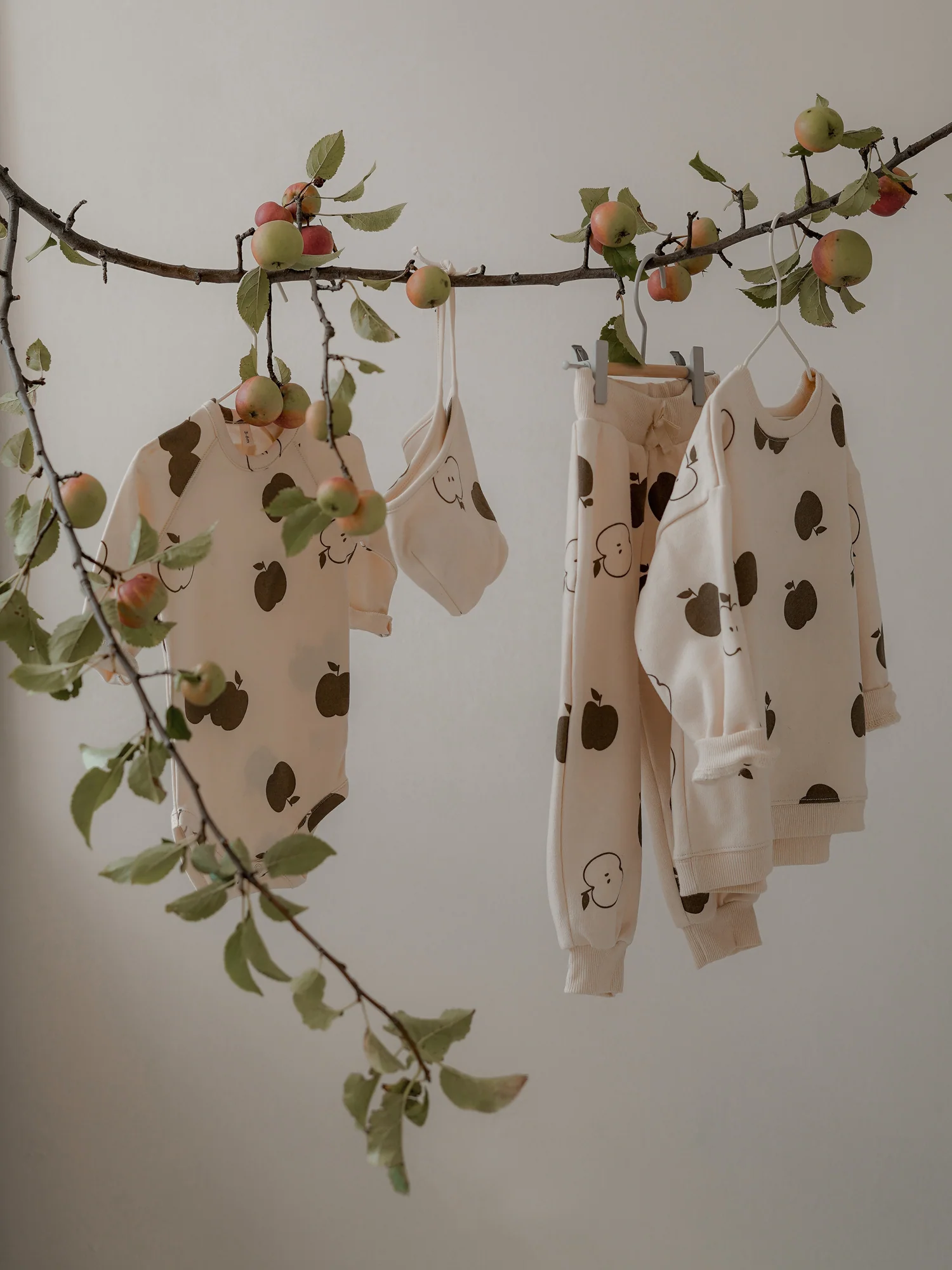 Basil Apple Orchard Bonnet - Image 5