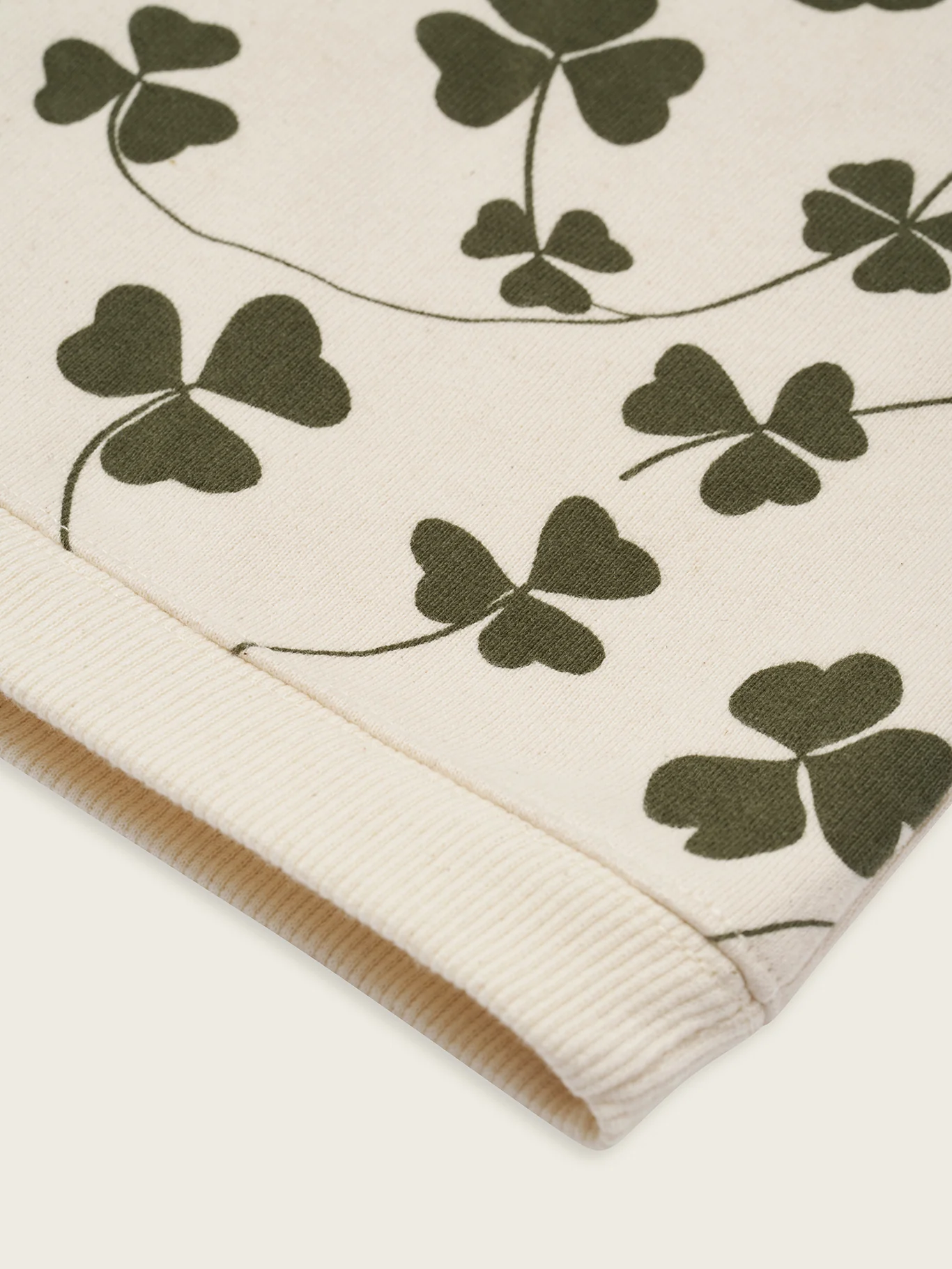 Clover Sweatshirt - Image 3