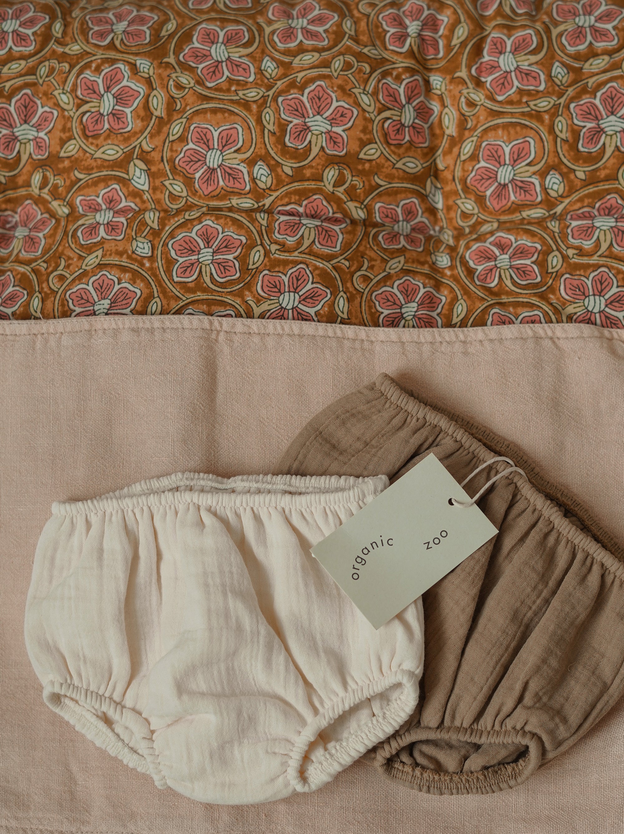 Gold Shortie - Image 4