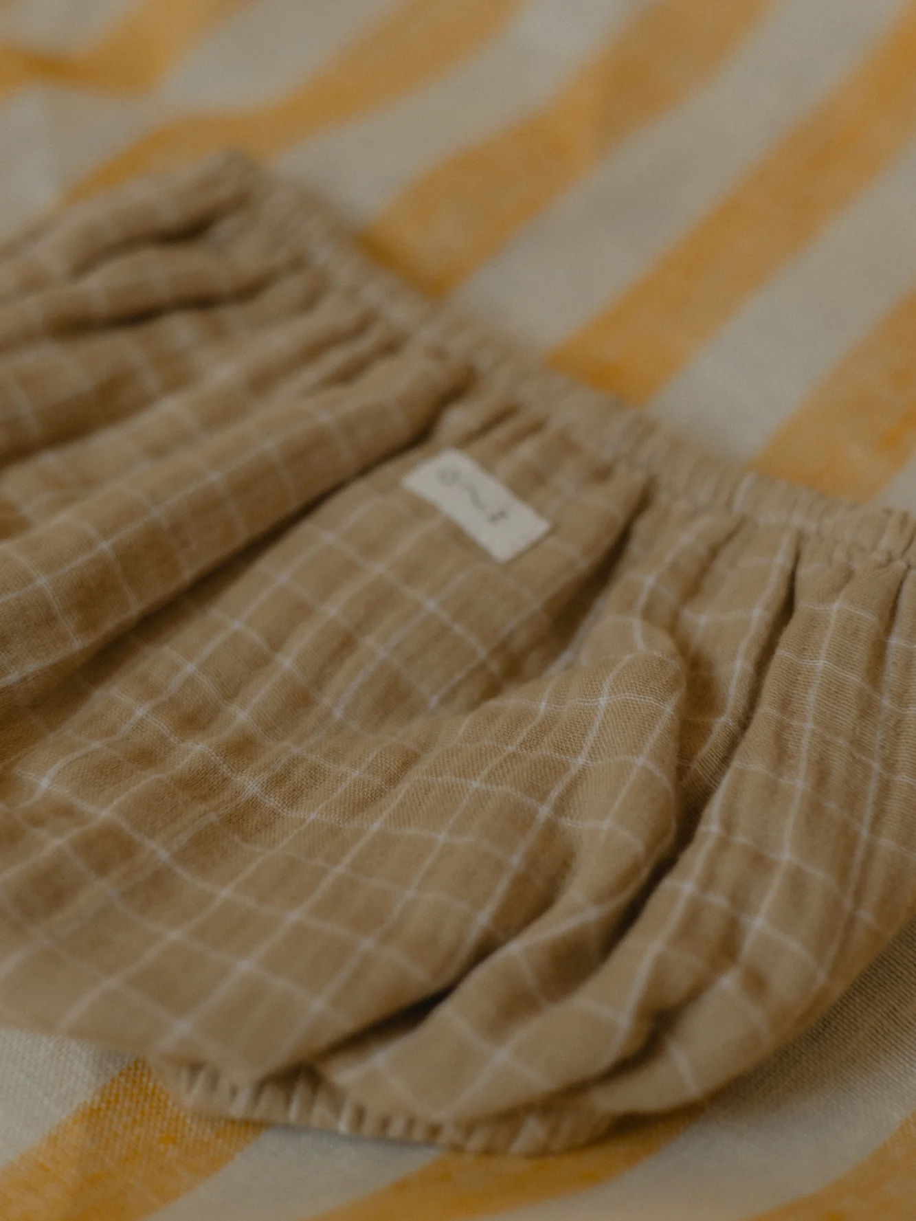 Grid Check Wheat Shortie - Image 5