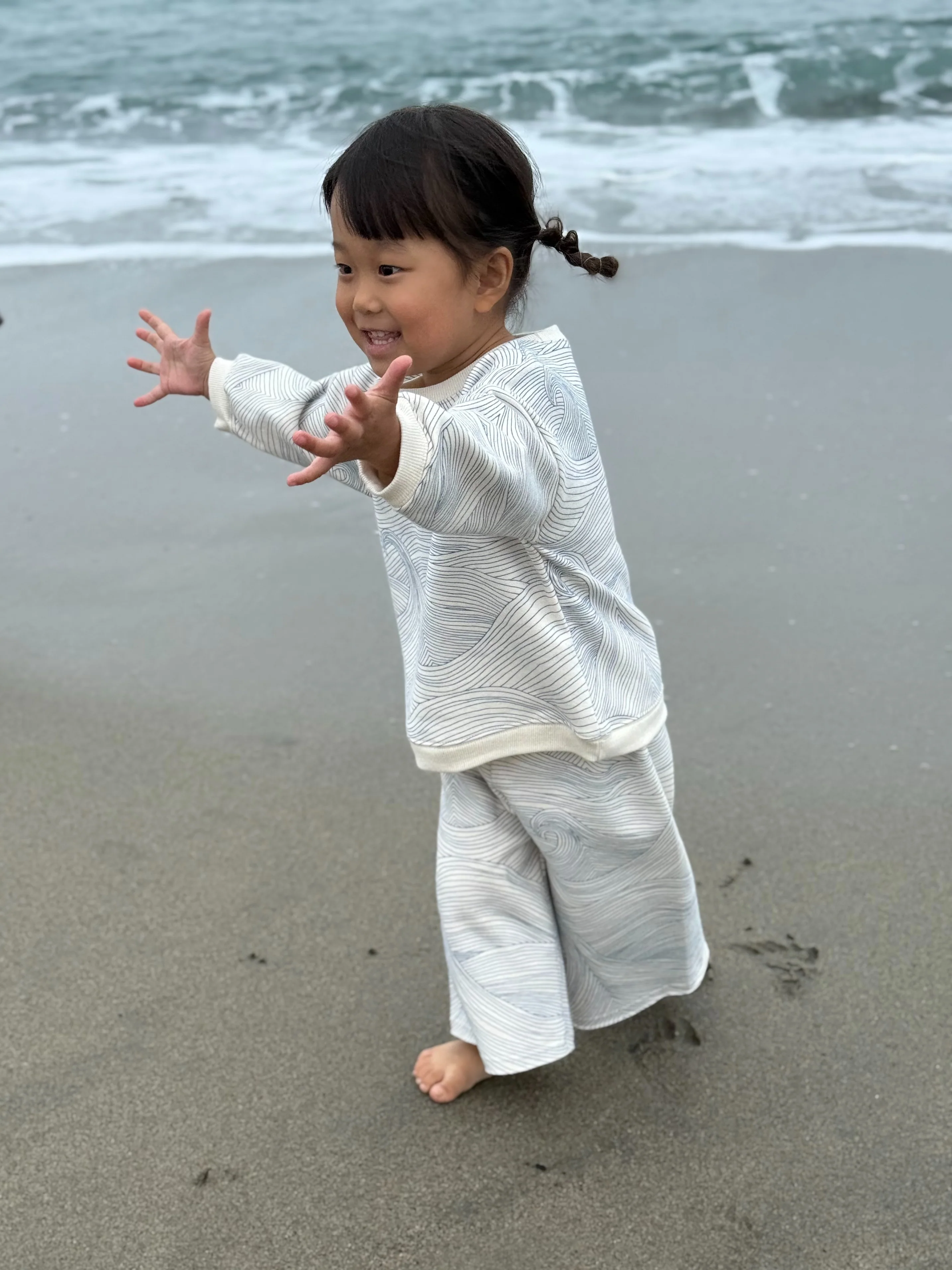 Seascape Sweatshirt - Image 5