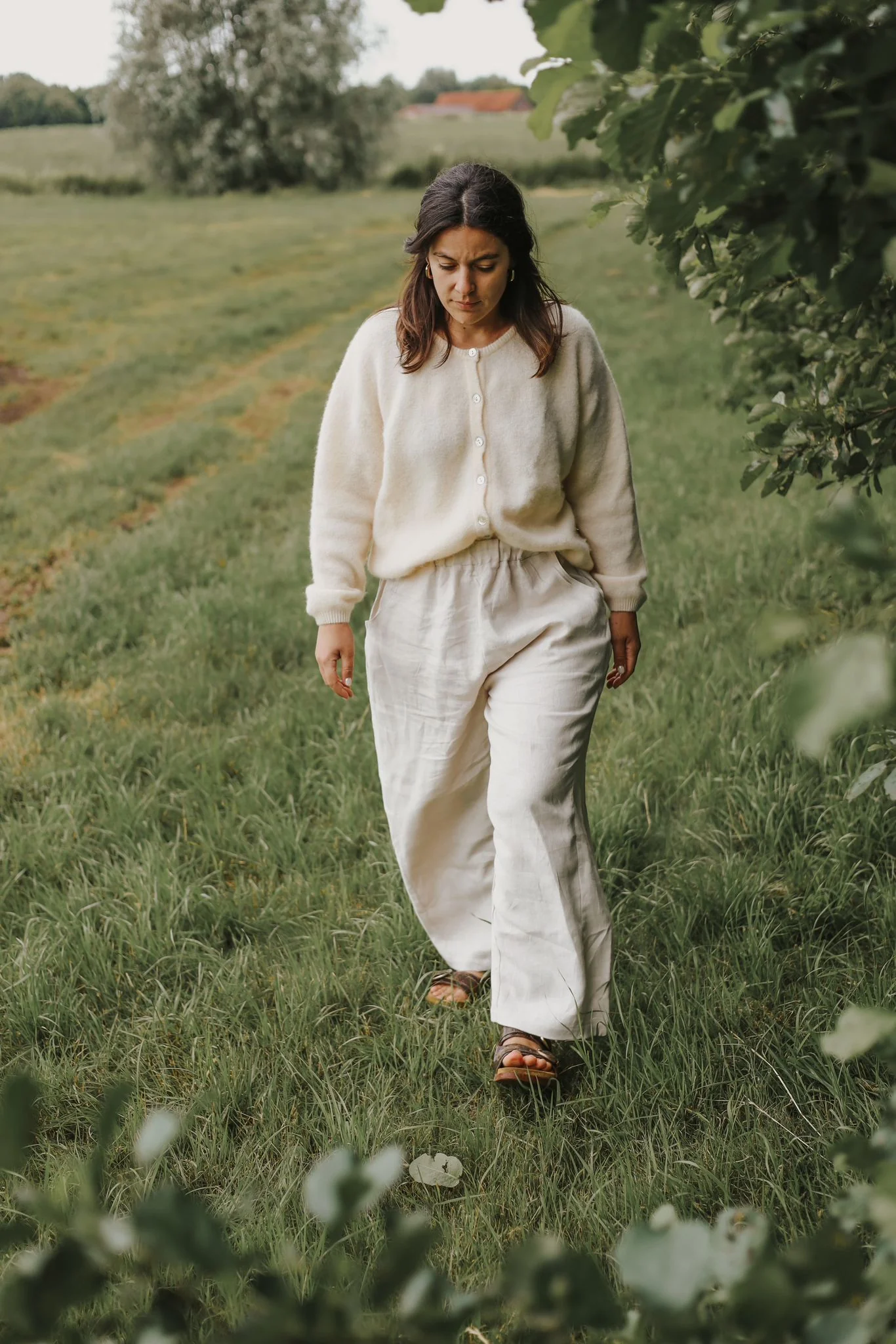 Women's Ceramic White Linen Pants - Image 3