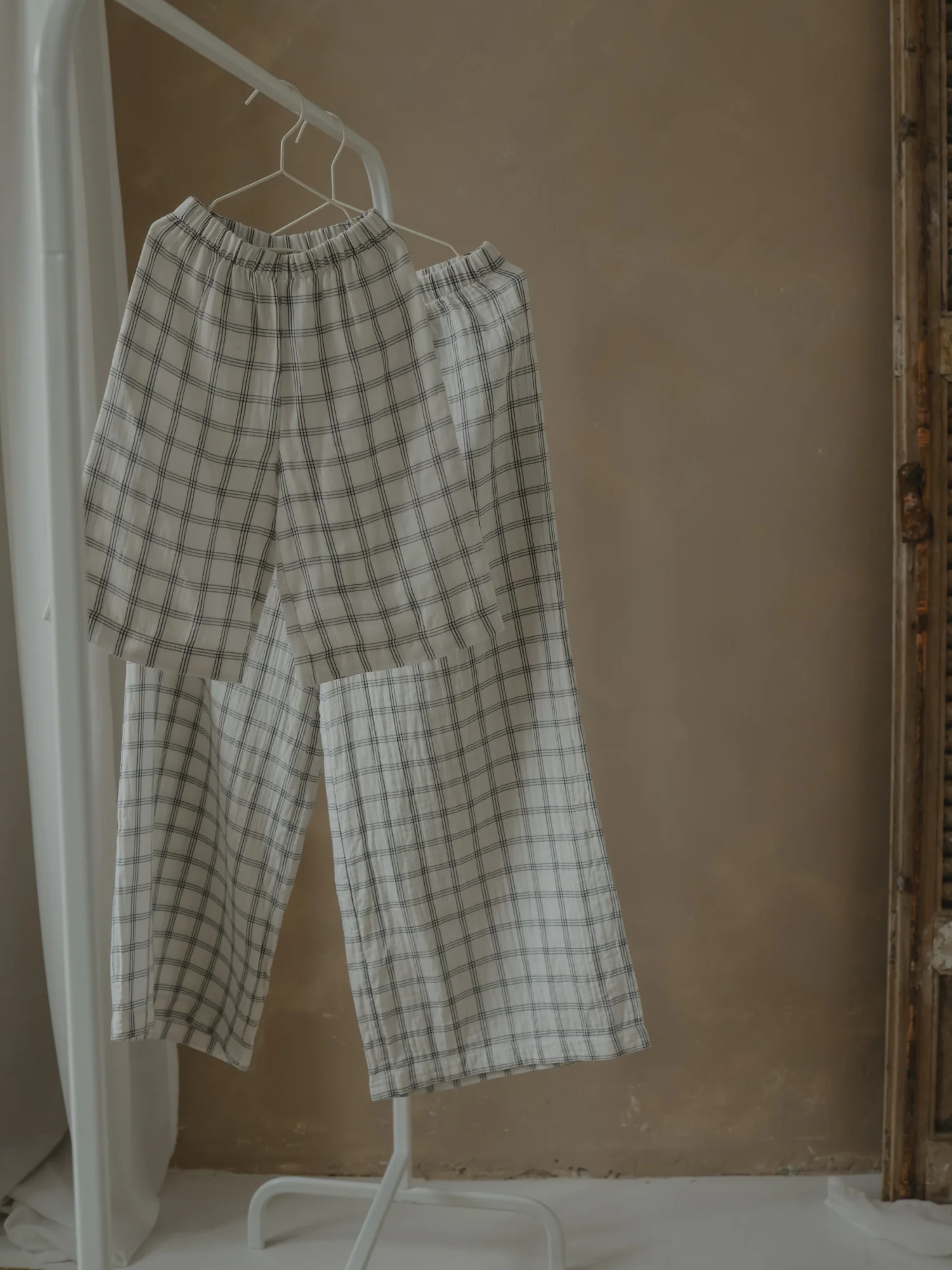 Women's Navy Window Check Wide Leg Pants - Image 3